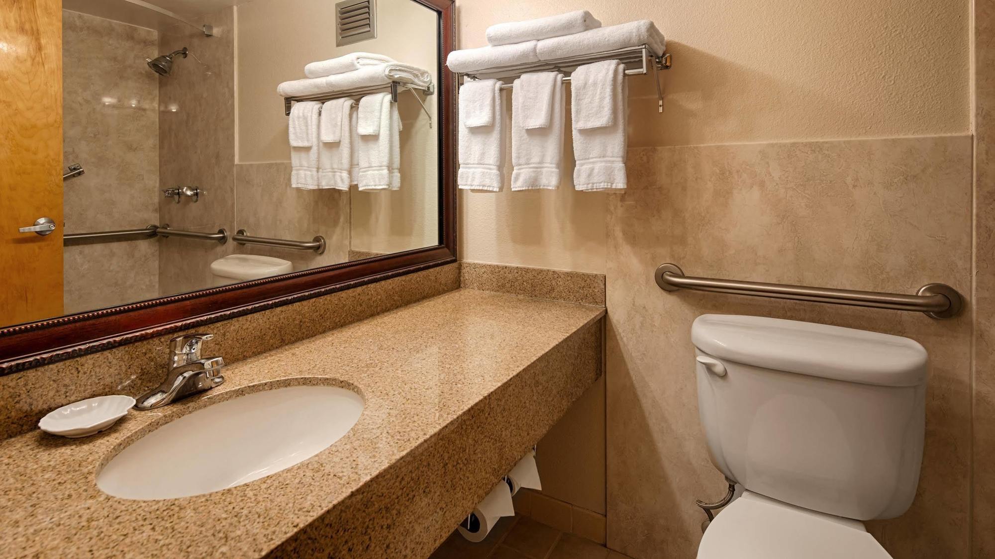 מרייטה Baymont Inn & Suites מראה חיצוני תמונה